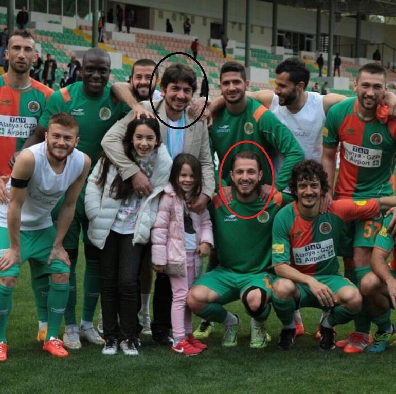 Ahmet Özer, Taner Savutu anlatırken gözyaşlarına hakim olamadı