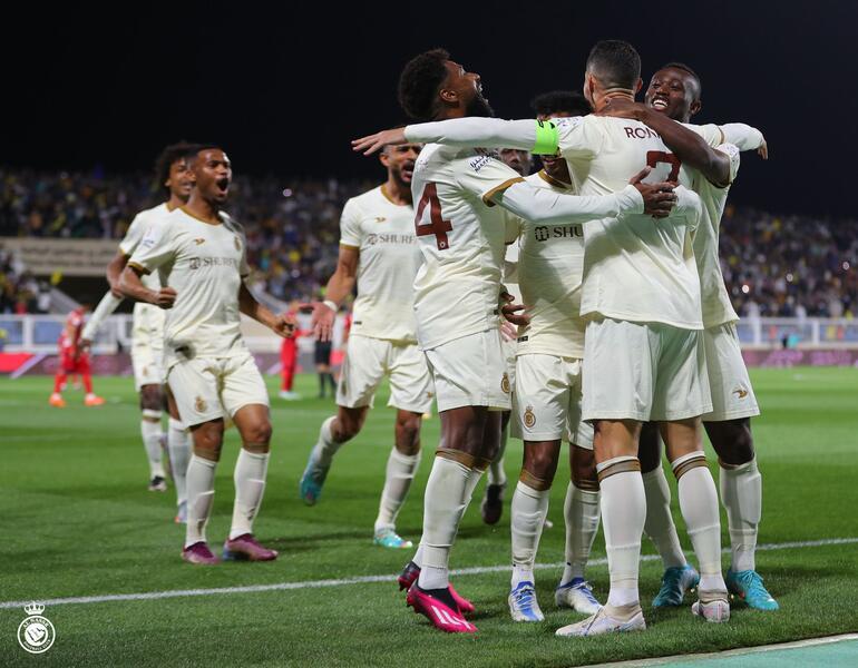 Suudi Arabistanda Ronaldo fırtınası Damac - Al Nassr maçında hat-trick yaptı