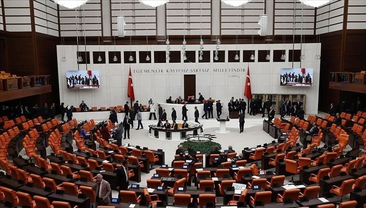 TBMM Genel Kurulu'nda EYT kanun teklifinin görüşmelerine başlandı