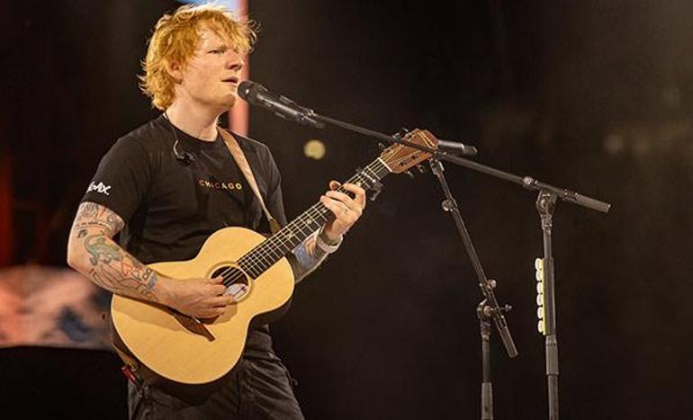 Ed Sheeran evinin bahçesine kendi mezarını kazmışı